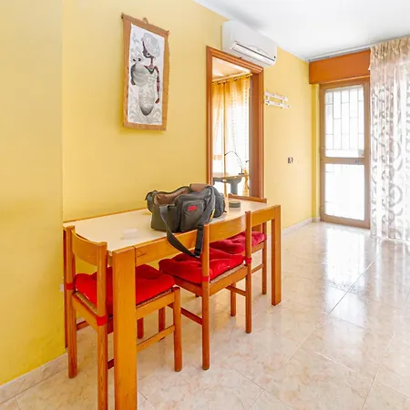 Confortevole Bilocale Apartment *